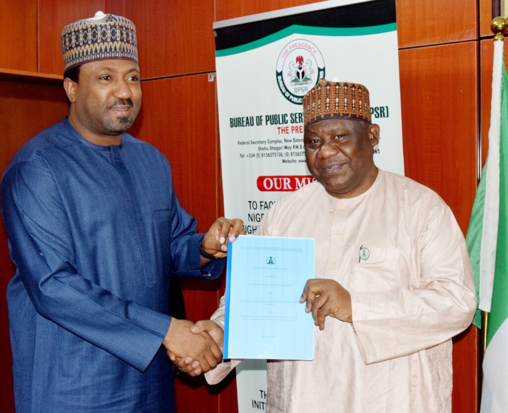 Center, BPSR Commit to Promoting Transparency, Public Service Delivery, Sign MoU